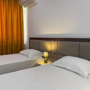 4* Hotel 3b Boutique